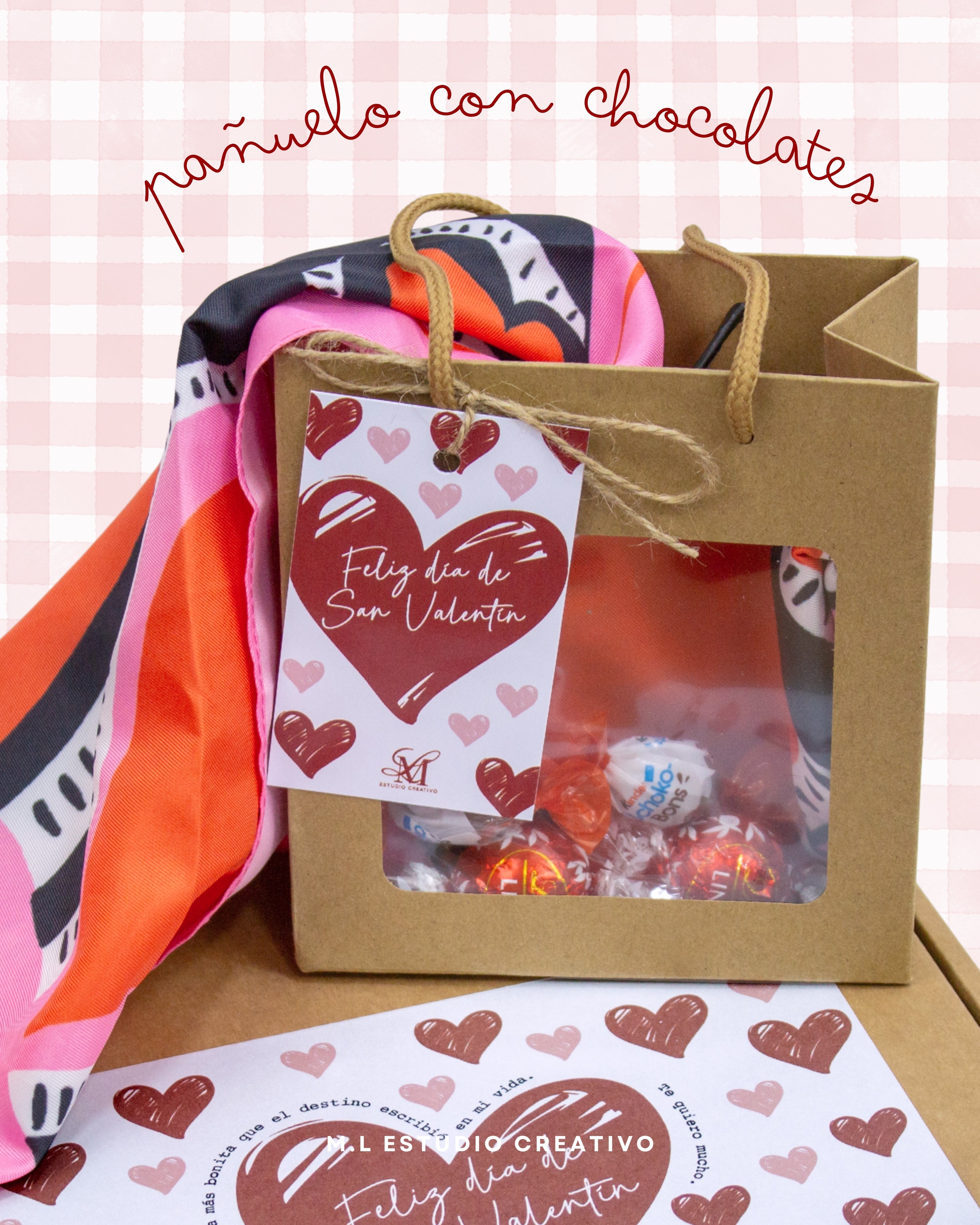 Pack de San Valentín pañuelo y dulces